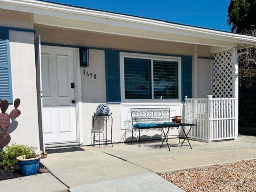 3658 Aqua, Oceanside CA 92056