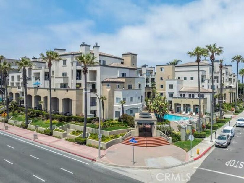 200 Pacific Coast Highway 149, Huntington Beach CA 92648