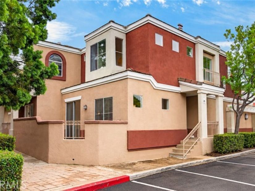 24 Mission Court, Lake Forest (el Toro) CA 92610