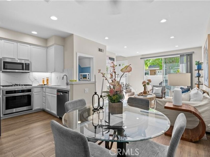 835 S Taos Way, Anaheim CA 92808