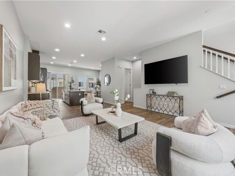 721 Manhattan Dr 74, Brea CA 92821