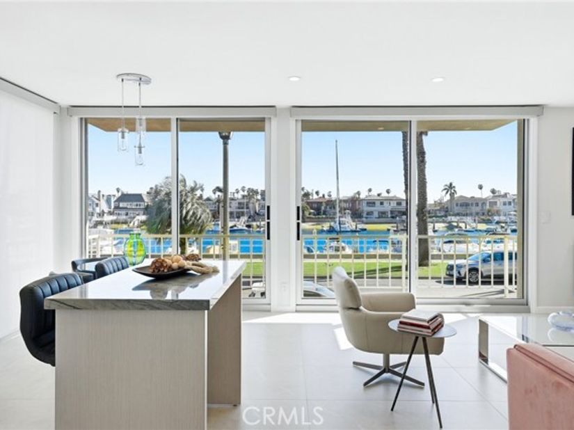 383 Bay Shore 203, Long Beach CA 90803