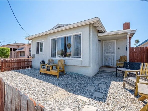 1627 Broad Avenue, Wilmington (los Angeles) CA 90744