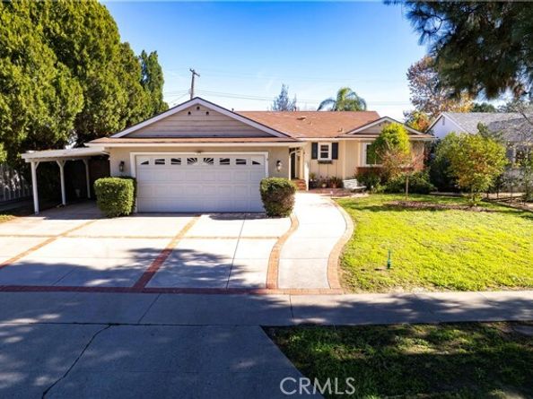 6928 Bobbyboyar, West Hills (los Angeles) CA 91307