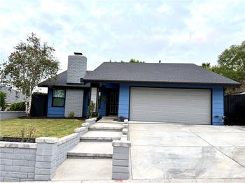 2435 E Magdalena