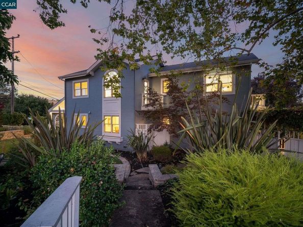 33 Altamount Drive, Orinda CA 94563