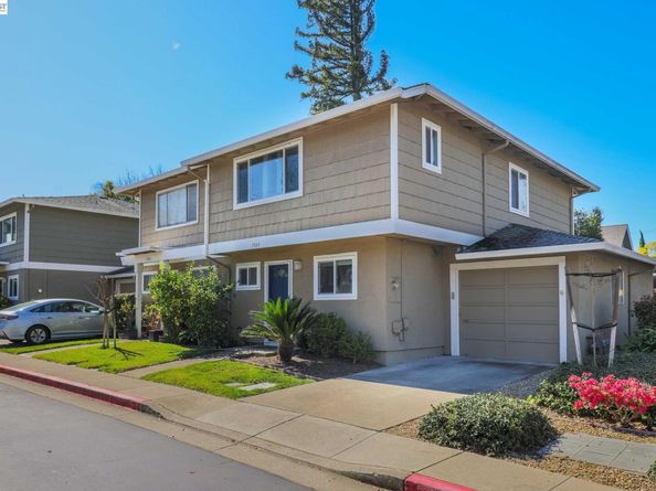 7584 Silvertree Ln, Dublin CA 94568