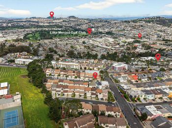 108 Saint Michaels Ct