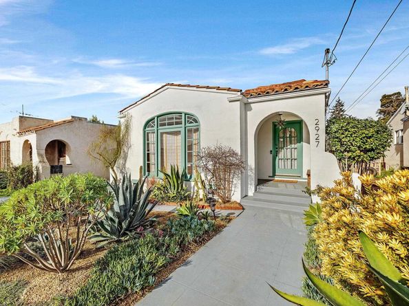 2927 Seminary Ave, Oakland CA 94605