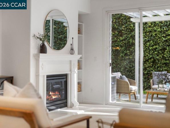 517 Falling Star Dr, Martinez CA 94553