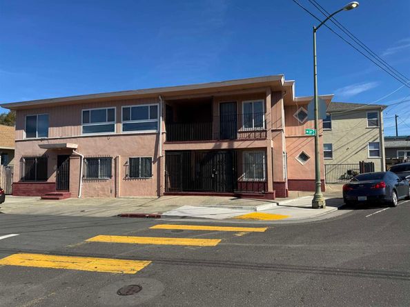 3792 Angelo Ave, Oakland CA 94619