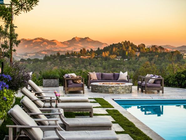 33 Deer Trail, Lafayette CA 94549