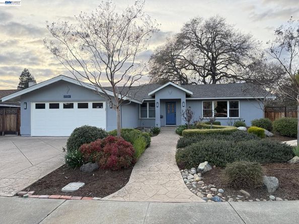 2124 Orion Ct, Livermore CA 94550