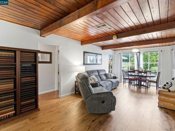 9 Morello Heights Dr