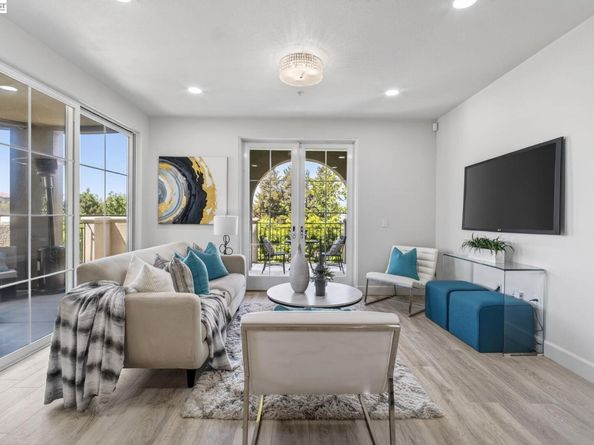 600 S Abel St 214, Milpitas CA 95035