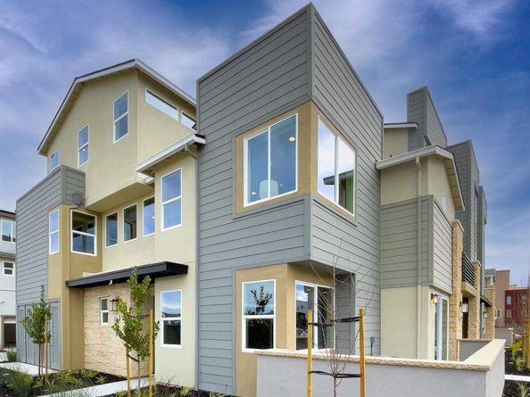 6210 Strawberry Way 83, Dublin CA 94568