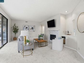 1221 Avenida Sevilla