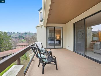 1221 Avenida Sevilla