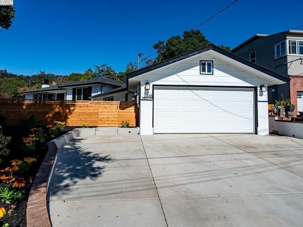 2818 Steinmetz Way, Oakland CA 94602