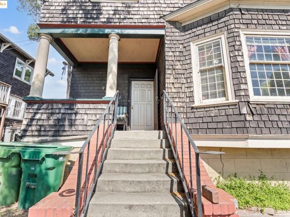 746 E 19Th St, Oakland CA 94606