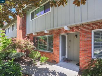 2135 Ascot Dr
