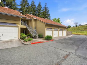 1405 Forest Run
