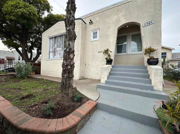 1301 60Th Ave, Oakland CA 94621