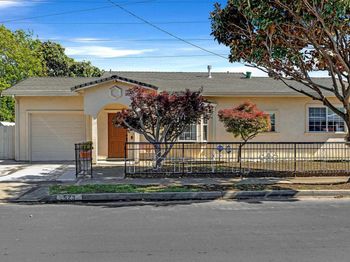 523 Evelyn Ln