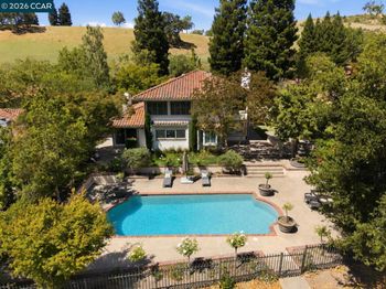 316 Live Oak Dr