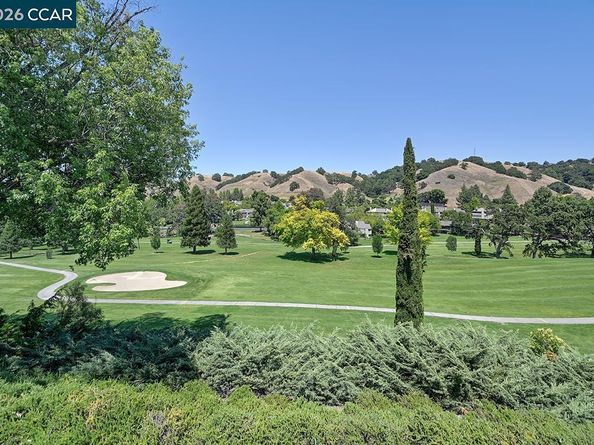 3136 Tice Creek Dr 5, Walnut Creek CA 94595