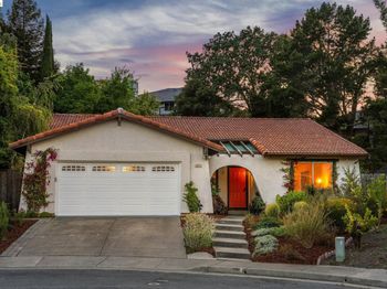 5672 Torrey Pine Ct