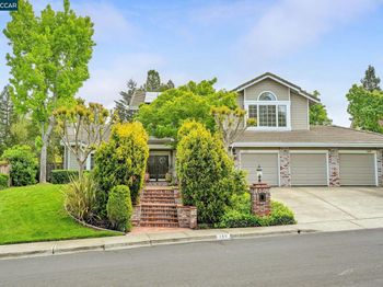 135 Crestridge Dr