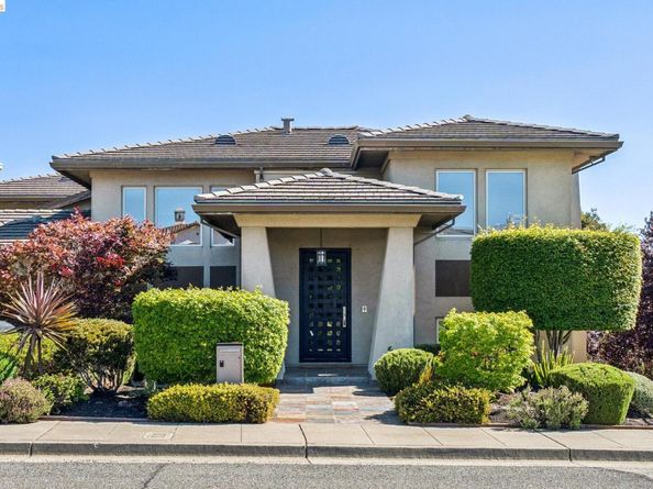 13454 Campus Dr, Oakland CA 94619