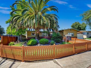 2801 Richard Ave