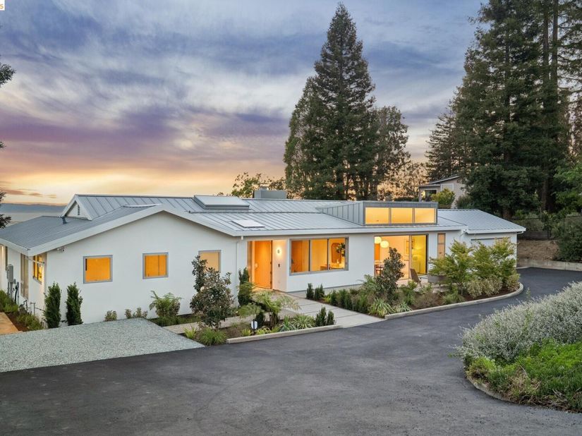 14001 Skyline Blvd, Oakland CA 94619