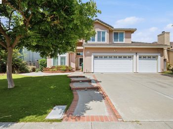 32219 Allison Dr