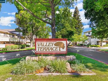 5095 Valley Crest Dr