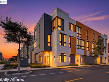 140 Coronado Ave