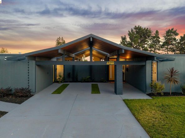 8055 Shay Dr, Oakland CA 94605