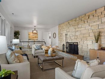 36 Christopher Ct