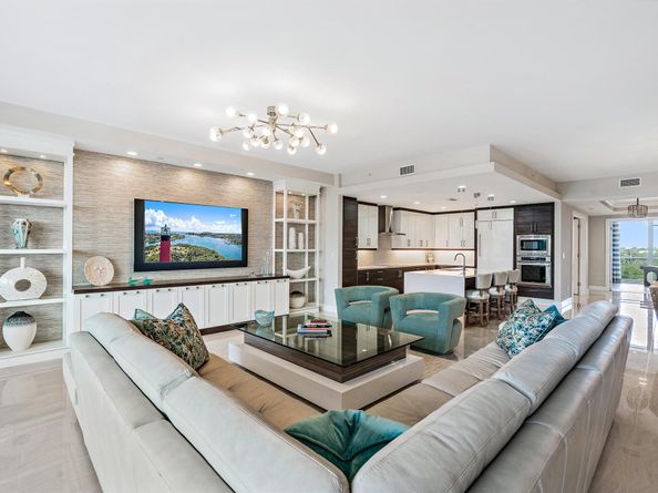 2700 Donald Ross Road 402, Palm Beach Gardens FL 33410