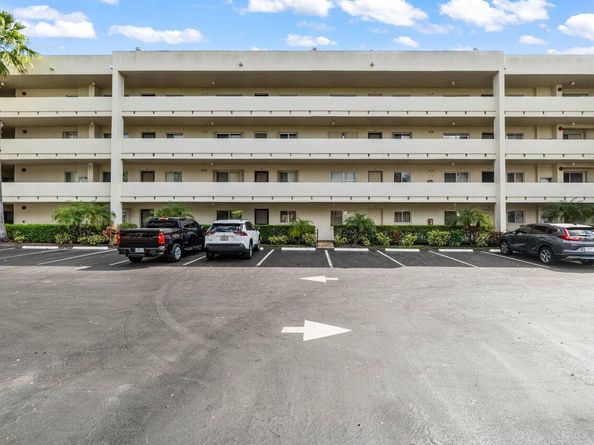 3178 Via Poinciana 315, Lake Worth FL 33467