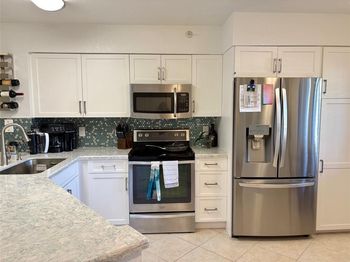 2112 S Cypress Bend Dr