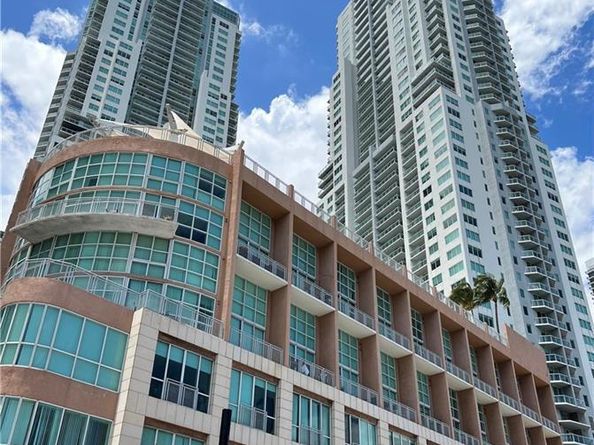 253 NE 2nd Street 2710, Miami FL 33132