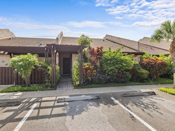 8337 NW 37th Pl 8337, Sunrise FL 33351