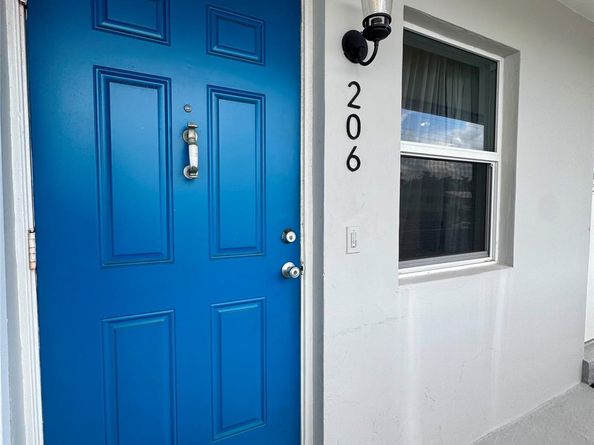 2801 NE 33rd Ct 206, Fort Lauderdale FL 33306