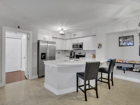 3237 Clint Moore Road 103, Boca Raton FL 33496