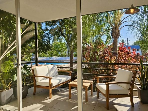 118 NW Royal Park Dr 2E, Oakland Park FL 33309