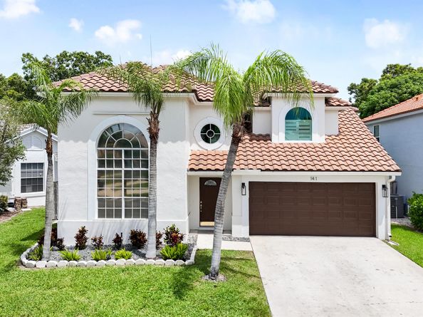 141 St Michaels Court, Jupiter FL 33458