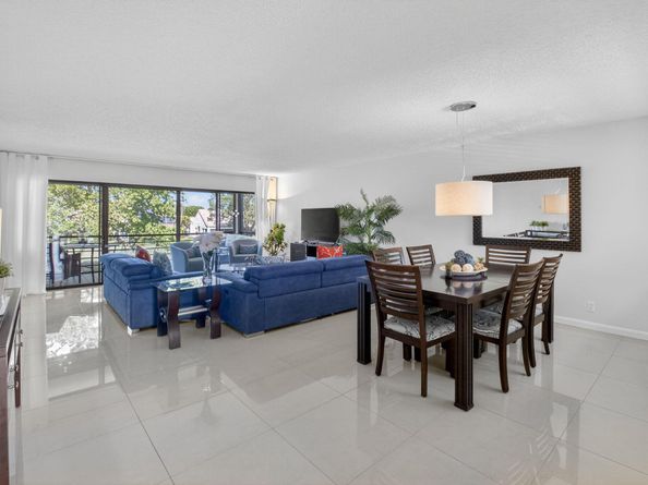 5673 Fairway Park Drive 202, Boynton Beach FL 33437